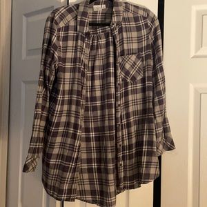 BP Gray Plaid Flannel w/ Pocket Detail, Size M